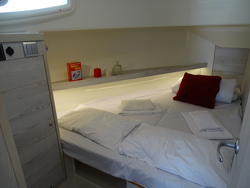 Le Boat Horizon 4 Cabin